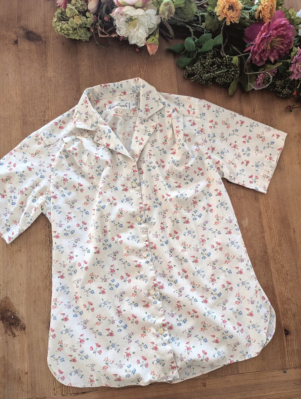 Vintage Gloria Vanderbilt Ditsy Floral Camp Collar Blouse Top Size 4 - Picture 2 of 7